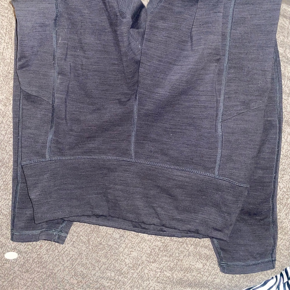 Dark Grey American Eagle Curvy legging with pockets
